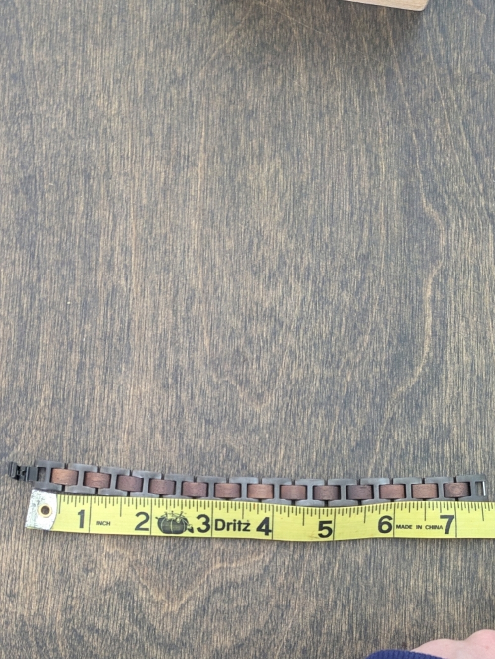 HOLZKERN • Walnut & Grey Acoustic Wood Bandlet Bracelet - Picture 12 of 13